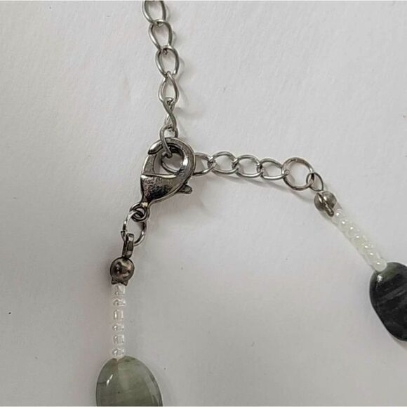 Jadeite nephrite silver necklace & bracelet set - Picture 8 of 11